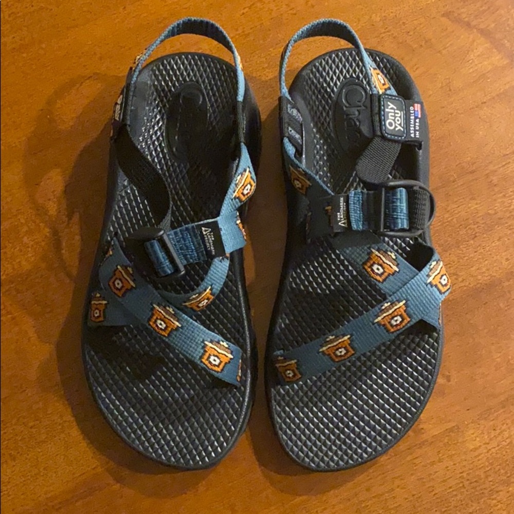 Boys Smokey the Bear Chacos 🐻